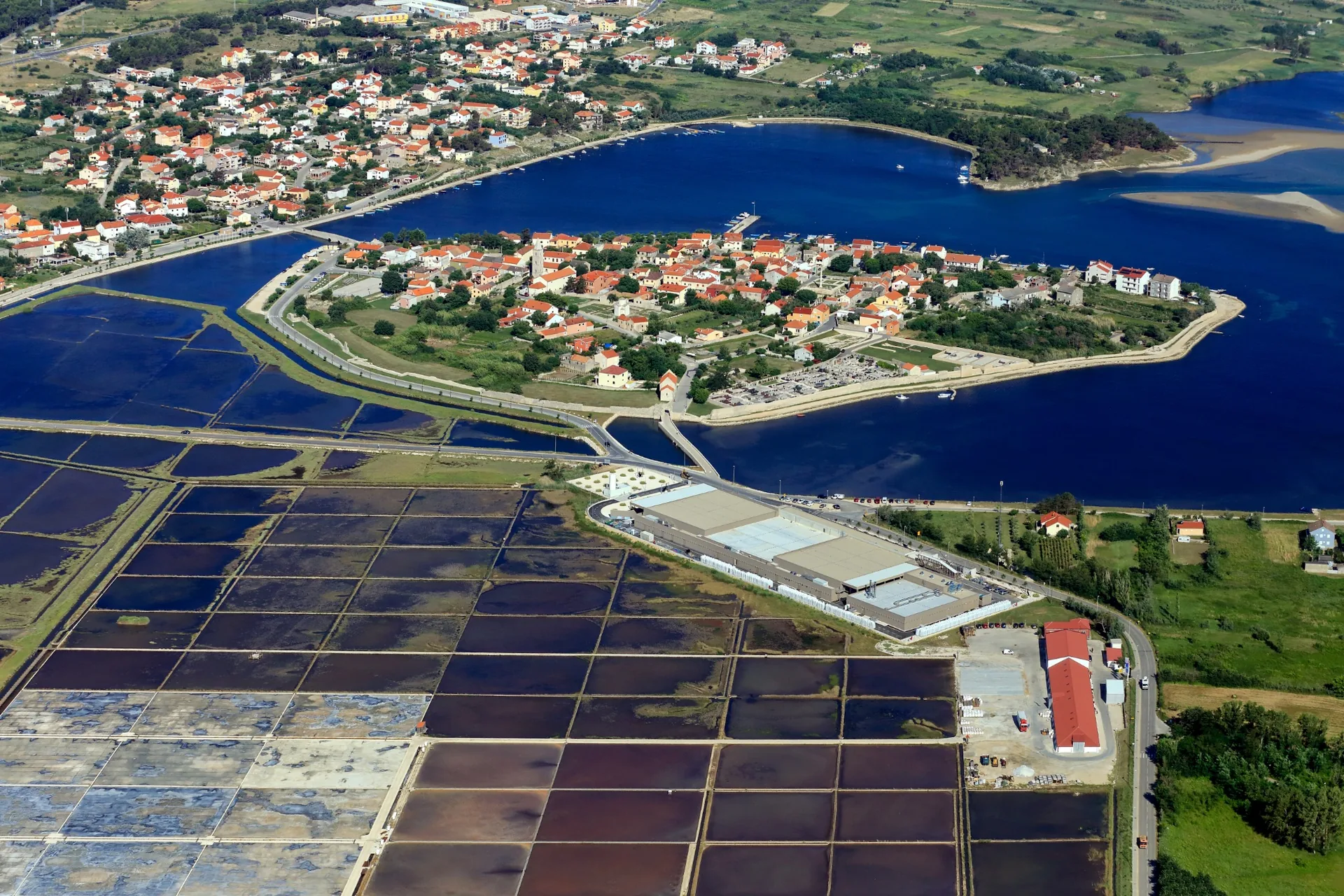 Nin i bazeni Solane Nin uz Jadransko more